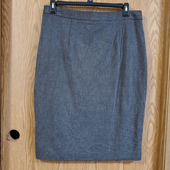 Banana Republic bi-stretch pencil skirt black/white dot size 14 cotton blend - Picture 5 of 11